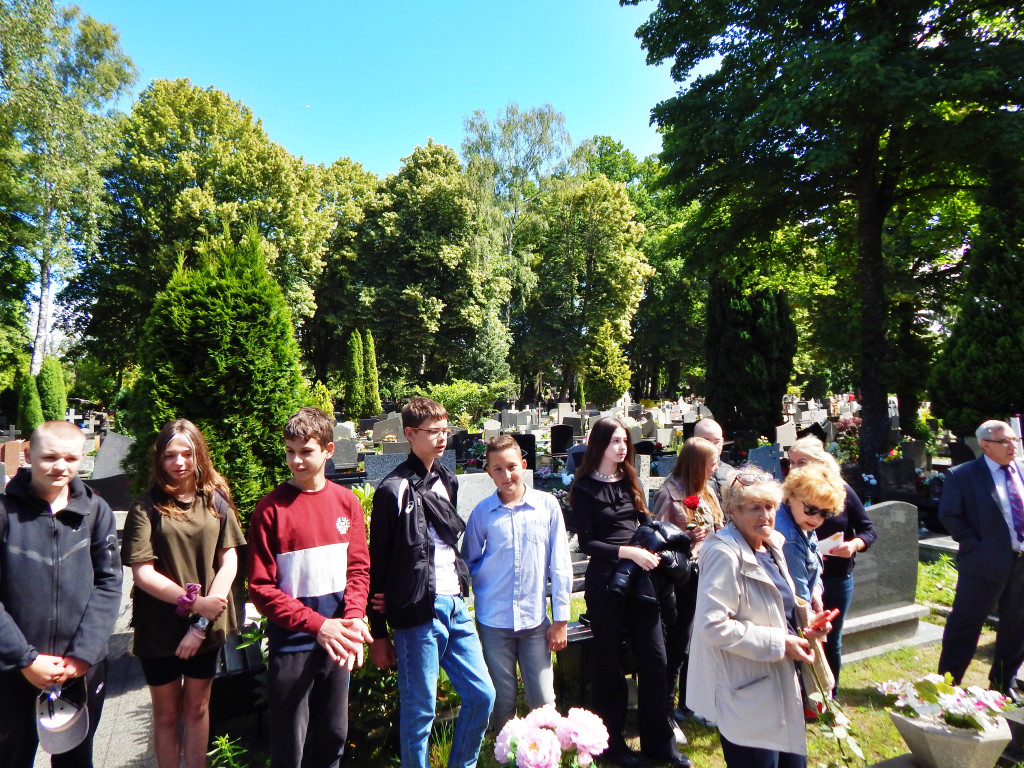 Młodzieżowa Rada Miasta zajmie się grobem weterana