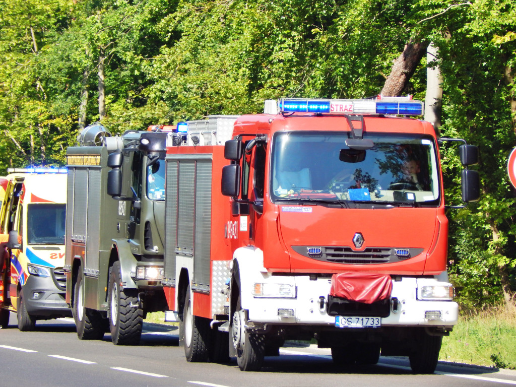 Zderzenie trzech aut na DK-21! [FOTO]