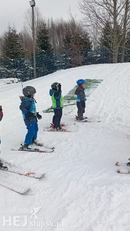 ​Mali mistrzowie na stoku: Przedszkolaki z Krępy Słupskiej