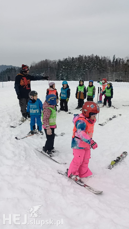 ​Mali mistrzowie na stoku: Przedszkolaki z Krępy Słupskiej
