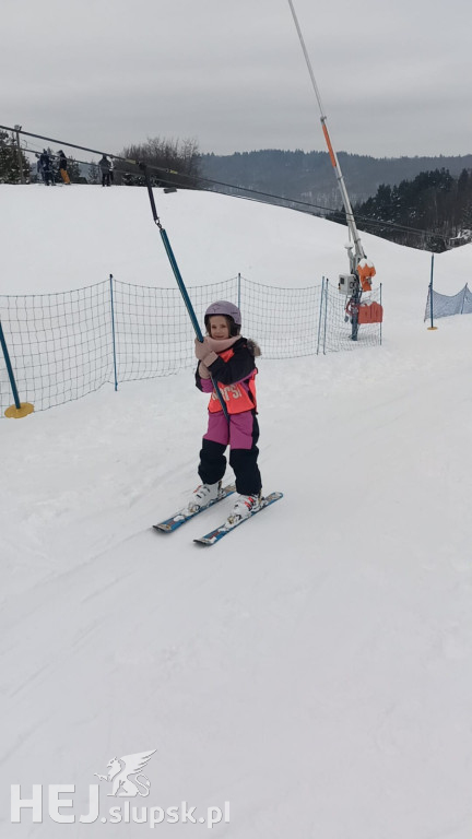 ​Mali mistrzowie na stoku: Przedszkolaki z Krępy Słupskiej