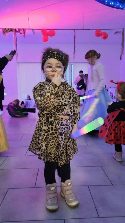 Ferie na wesoło! Hawajski karnawał w Bobrownikach