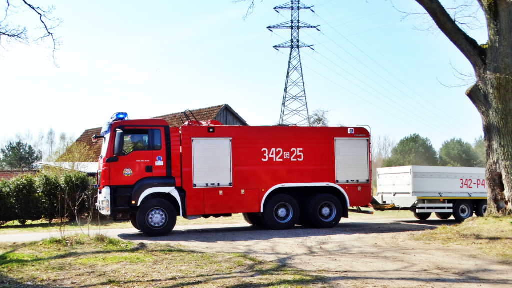 Strażacy ćwiczyli walkę z pożarem lasu [FOTO]