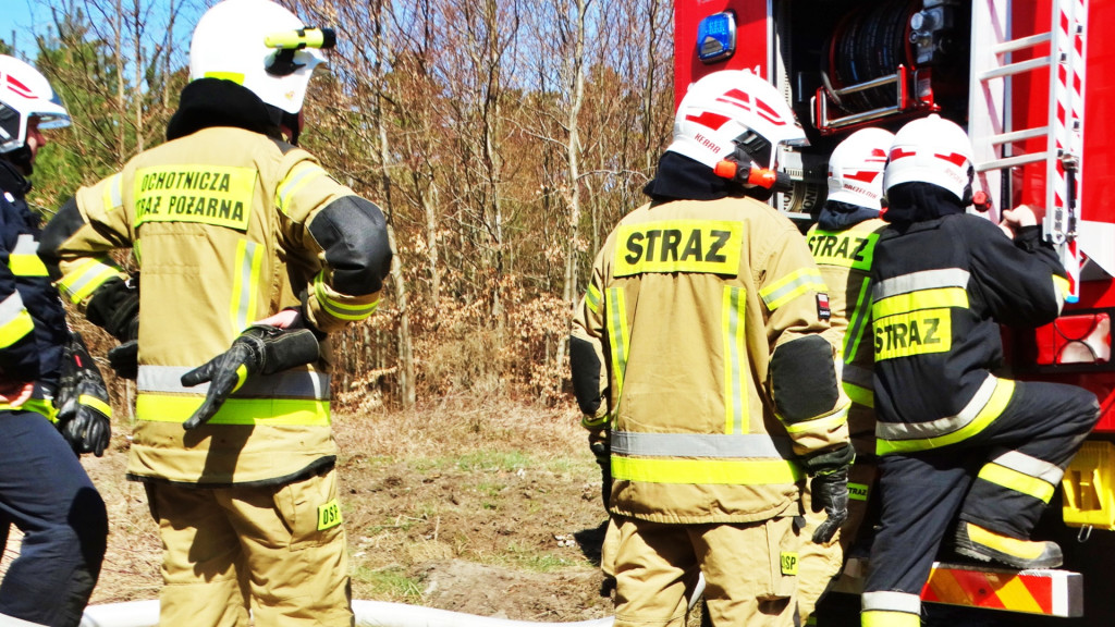 Strażacy ćwiczyli walkę z pożarem lasu [FOTO]