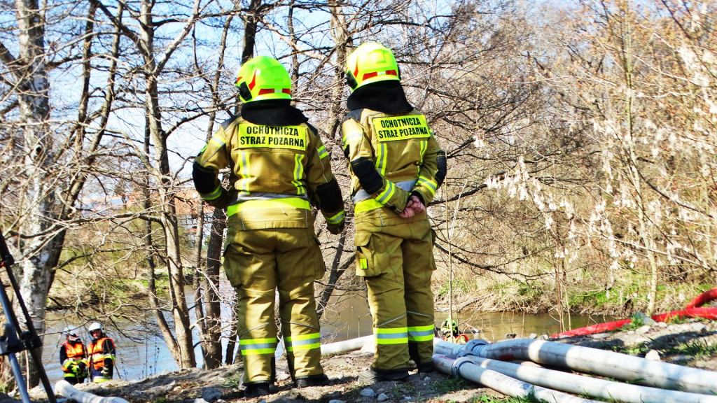 Strażacy ćwiczyli walkę z pożarem lasu [FOTO]
