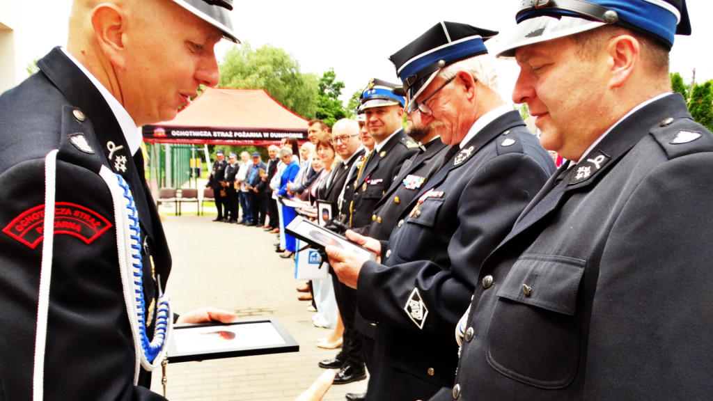 Remiza dla strażaków. Święto w Duninowie [FOTO]