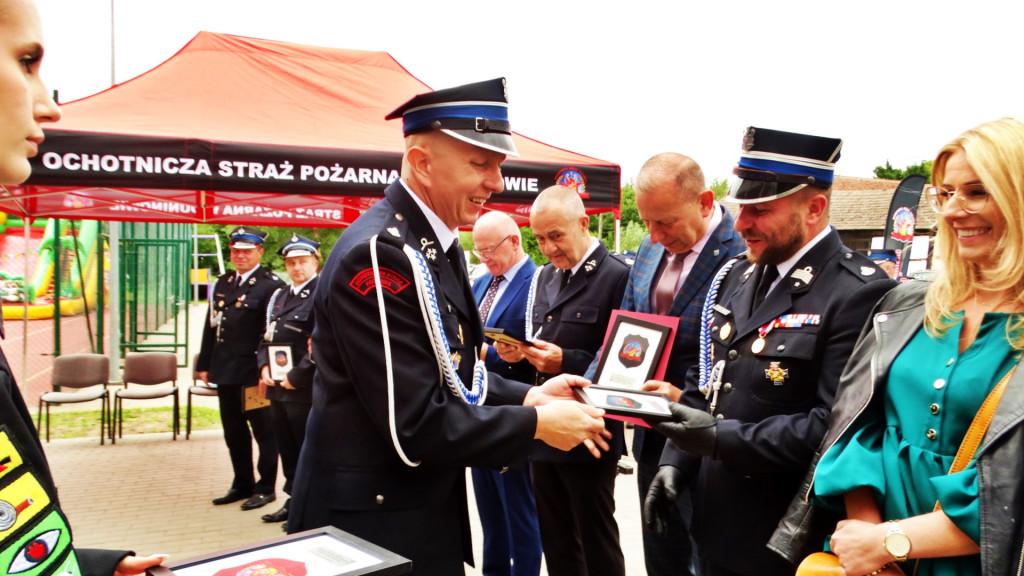 Remiza dla strażaków. Święto w Duninowie [FOTO]