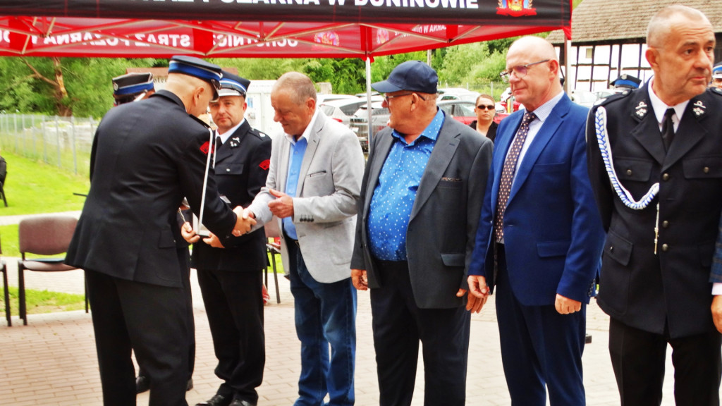 Remiza dla strażaków. Święto w Duninowie [FOTO]