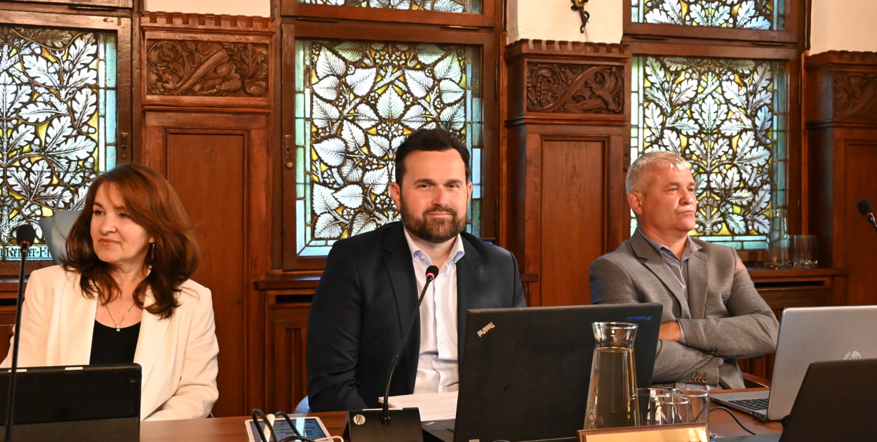 Radny Szewczyk chciałby „MŁODE MIESZKANIA” rozdawać za 10% wartości