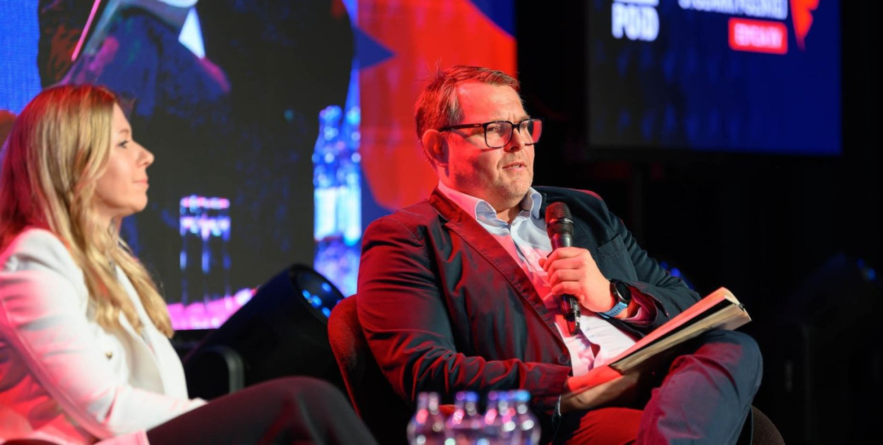 Na Kongresie Stolarki Polskiej wystąpił Tomasz Szymański, dyrektor marketingu Drutex SA