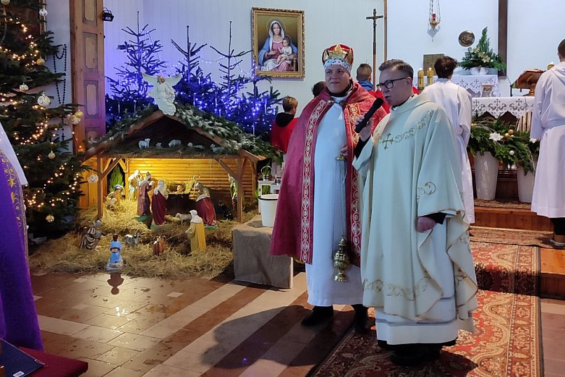 Orszak Trzech Króli przeszedł ulicami Potęgowa