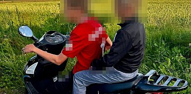 14-latek wiózł na skuterze 11-latka. Bez kasków, uprawnień i wyobraźni-8446