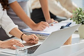 Skrócony czas pracy w Polsce. Od dziś startuje program-9017
