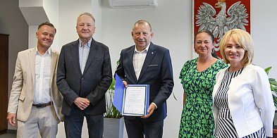 Ustka przekazała pieniądze dla słupskiego szpitala-9033