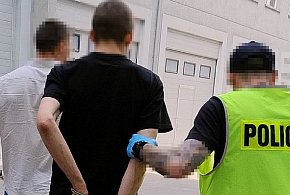 Nastolatek z powiatu słupskiego POGRYZŁ OCHRONIARZA!-9077