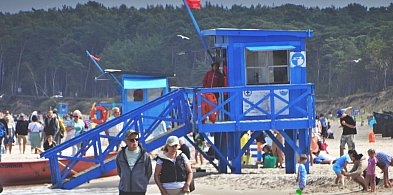 Czerwone flagi na kilkudziesięciu nadmorskich kąpieliskach-9115