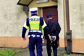 Nie miał ubezpieczenia OC, za to kierował mimo sądowego zakazu!-9654