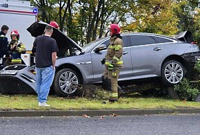 Słupsk: Jaguar roztrzaskany na ul. Gdańskiej! Kierowca miał szczęście!.....-9663