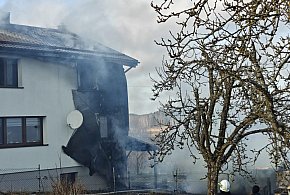 Kolejny pożar w powiecie słupskim. Płonie dom w Dobieszewie!