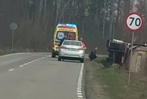 Ciężarówka w rowie w Kuleszewie. Kierowca UKARANY!