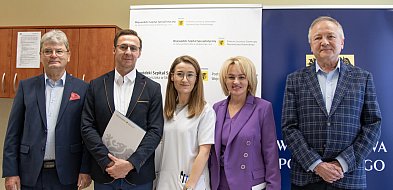 Fundacja DKMS przekazała 300 000 zł na rzecz Pracowni Genetycznej w Słupsku-9941