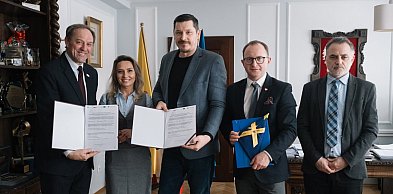 UNIJNE MILIONY DLA MZK. Dwanaście elektryków, stacje ładujące i monitoring!