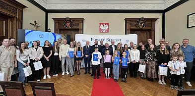 Młode talenty NAGRODZONE. Sportowcy z powiatu odebrali wyróżnienia!