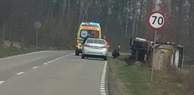 Ciężarówka w rowie w Kuleszewie. Kierowca UKARANY!