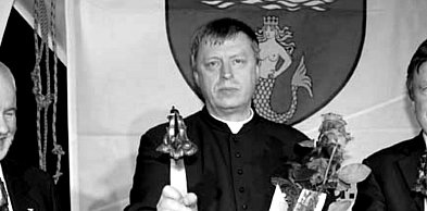 Nie żyje ks. prof. Jan Turkiel. Wieloletni proboszcz z Ustki miał 72 lata