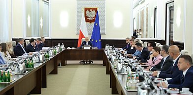 Wyższa płaca minimalna w 2027 r. Podwyżki także dla budżetówki i emerytów!