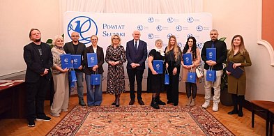 Artyści z powiatu słupskiego ze wsparciem. Przyznano stypendia kulturalne