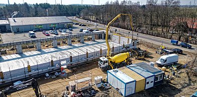 Nowy obiekt handlowo-usługowy w Potęgowie. Rossmann wśród najemców