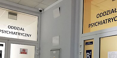 Szedł ulicą i nagle zaatakował kobietę. Trafił do obserwację psychiatryczną
