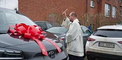 Transport do ŚDS. Potęgowo odebrało nowy pojazd-10536