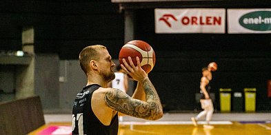 Mecz ostatniej szansy. Czarni pojechali do Gliwic po przełamanie!-10858