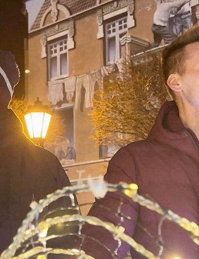 Świąteczna GORĄCZKA w Główczycach. Krystian Sibiński PORWAŁ LUDZI do filmu-10727