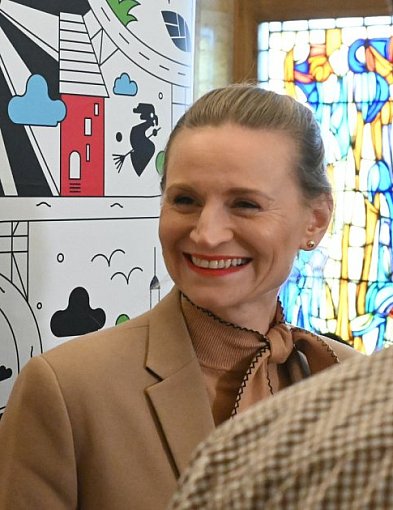 Ratuszowe dodatki PUCHNĄ W OCZACH! Nawet 9,7 tys. zł miesięcznie!