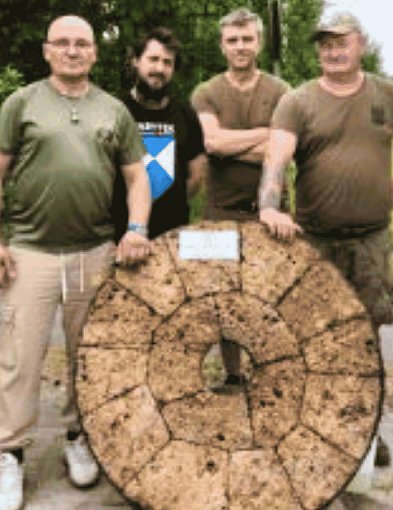 KAMIENNE ŻARNO ODNALEZIONE POD REDĘCINEM. To pamiątka po dawnym młynie