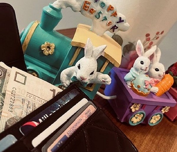 Przed świętami rośnie aktywność oszustów. Słupska policja ostrzega!