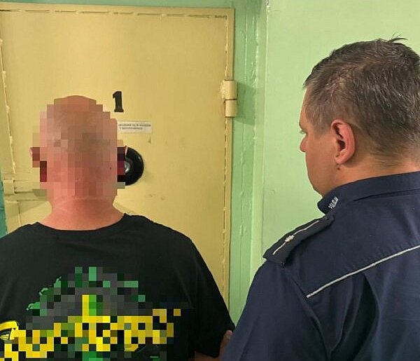 Pijany Niemiec rozbijał auta w Słupsku. Później próbował uciec!