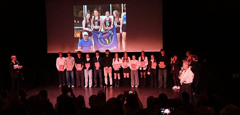 Sportowa gala w Słupsku. Nagrodzono dziesiątki zawodników i trenerów