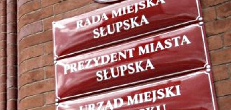 Mieszkaniec APELUJE do władz! Chce opłatomatu w Urzędzie Miejskim w Słupsku