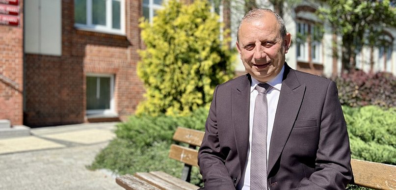 Burmistrz Maniszewski z absolutorium. Przeciw tylko jedna radna