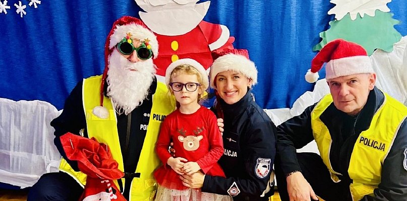 Słupsk: Mikołajkowa lekcja bezpieczeństwa w Kolorowym Wiatraczku - 10578