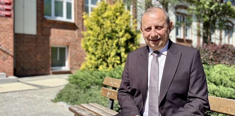 Burmistrz Maniszewski z absolutorium. Przeciw tylko jedna radna