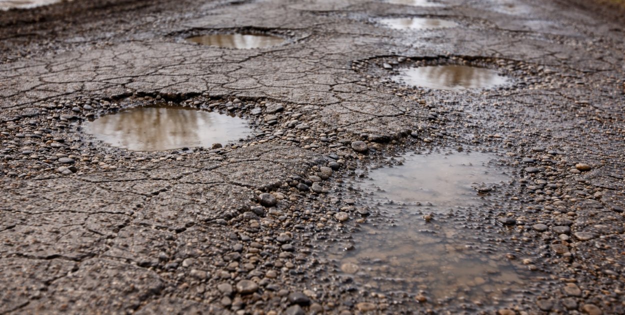 Asfalt nie wytrzymał zimy. Gmina Potęgowo szykuje remonty