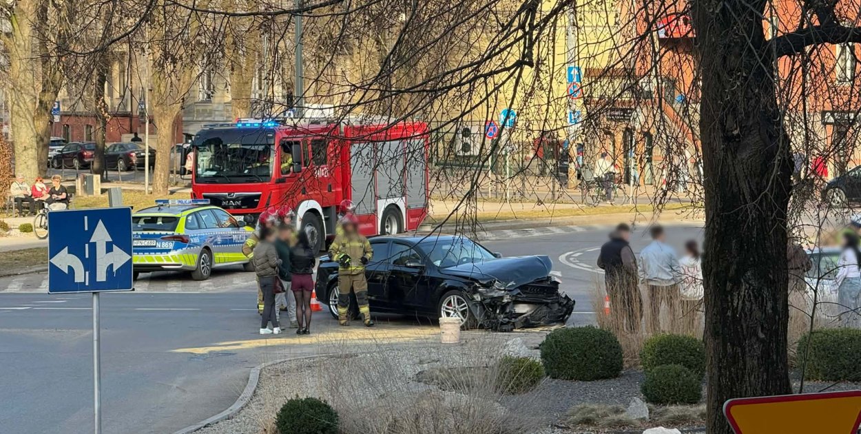 KRAKSA na rondzie. SŁONY MANDAT dla sprawczyni!
