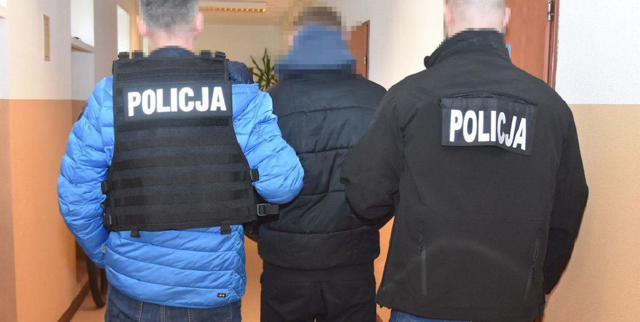 Najpierw kradzież, potem atak. Nastolatkowie POBILI ochroniarza!